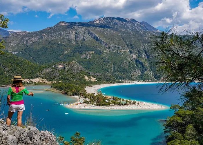 Sea View Bougainvillea 52 *