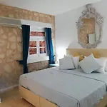 Sea View Bougainvillea 52