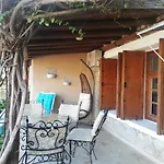 Sea View Bougainvillea 52